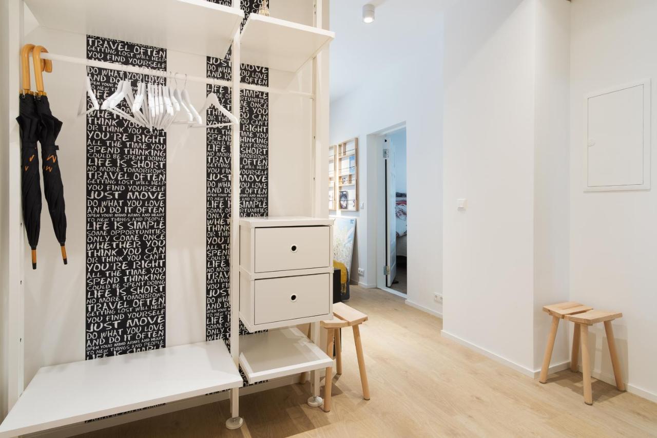 Apartment Family Reval