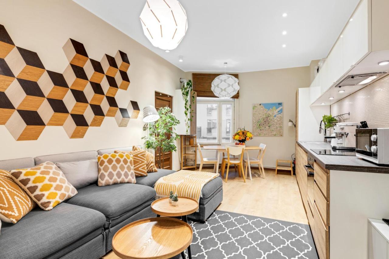 Family Apartment *